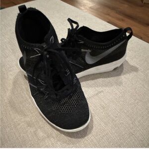 Nike Free TR Focus Flyknit Black and Rose Gold 8.5